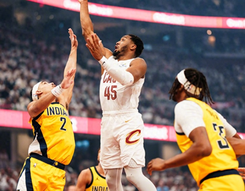 梅赛德斯横扫阿斯顿马丁,勒克莱尔带队取胜 梅赛德斯横扫阿斯顿马丁,勒克莱尔带队取胜