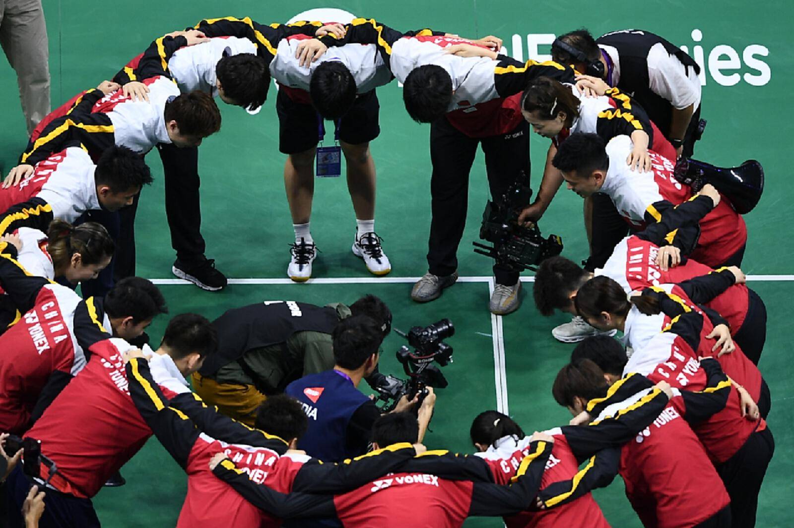 韩国队鏖战法国队，黄鸭组合刷新纪录