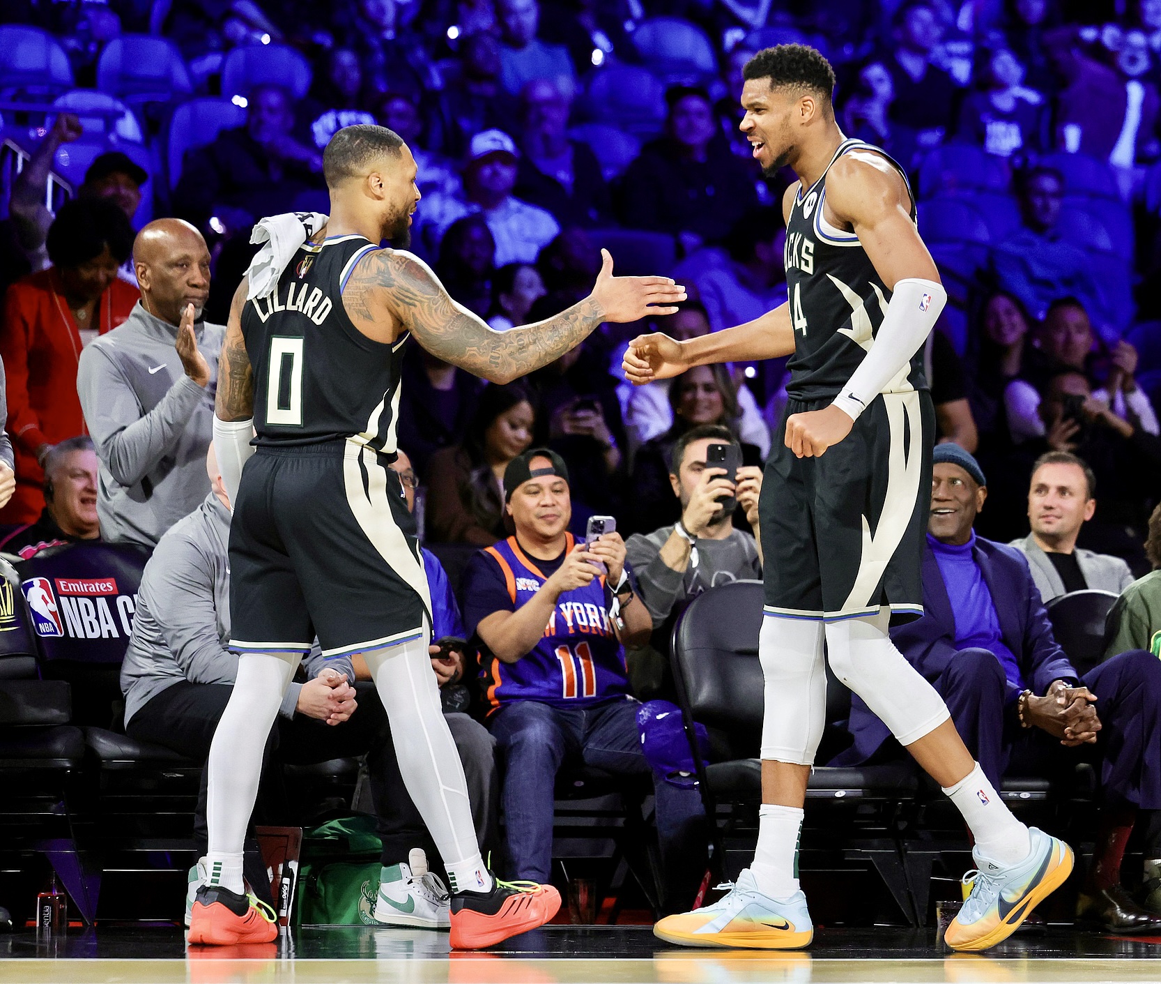 猛龙险胜篮网,利拉德状态火热 猛龙险胜篮网,利拉德状态火热