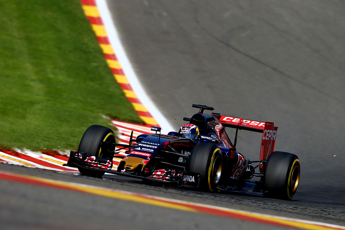 阿斯顿马丁鏖战红牛车队，勒克莱尔刷新纪录