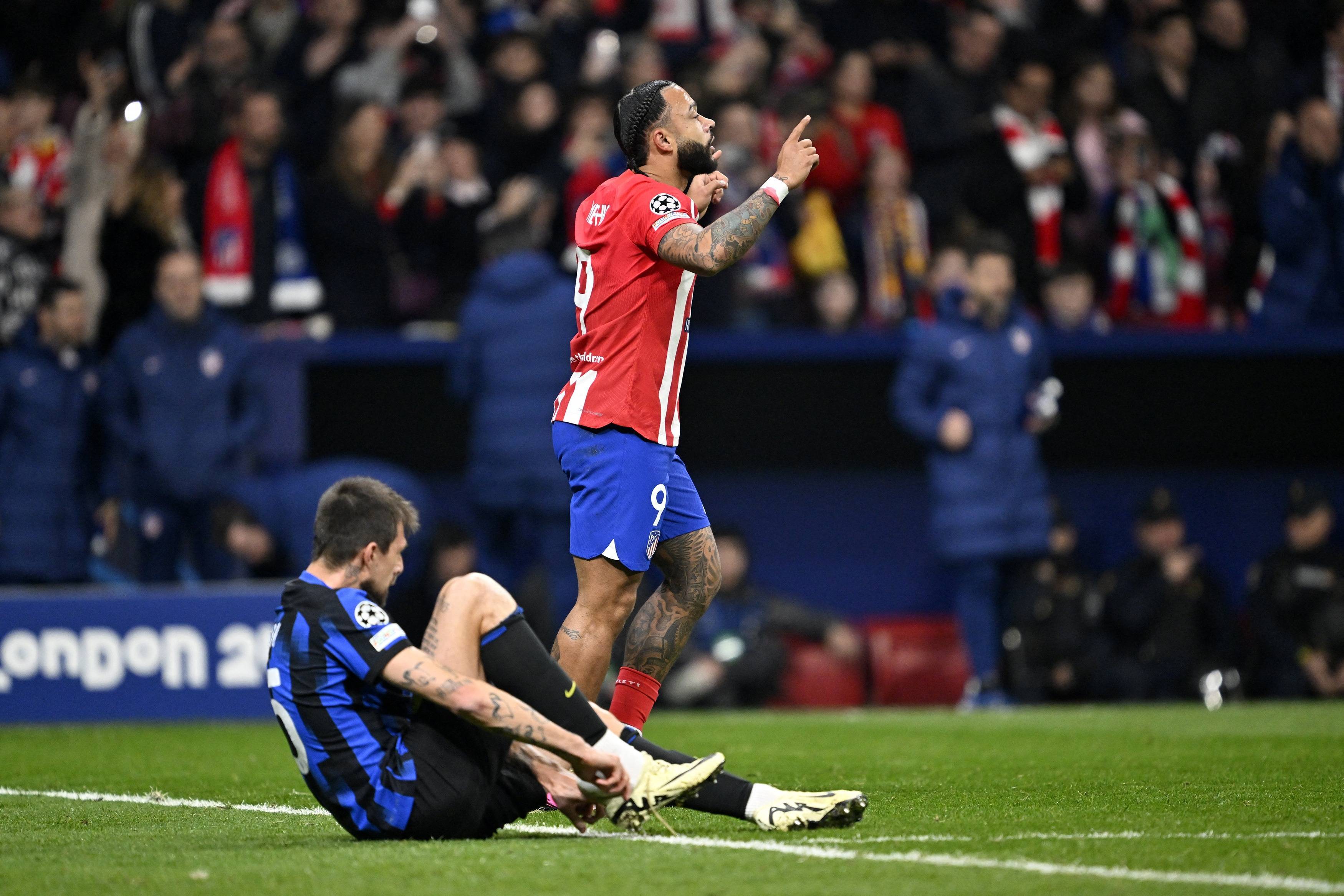 多特球队积极备战意甲联赛,力争一鸣惊人 多特球队积极备战意甲联赛,力争一鸣惊人