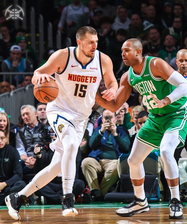 掘金轻取中国男篮，塔图姆统治全场