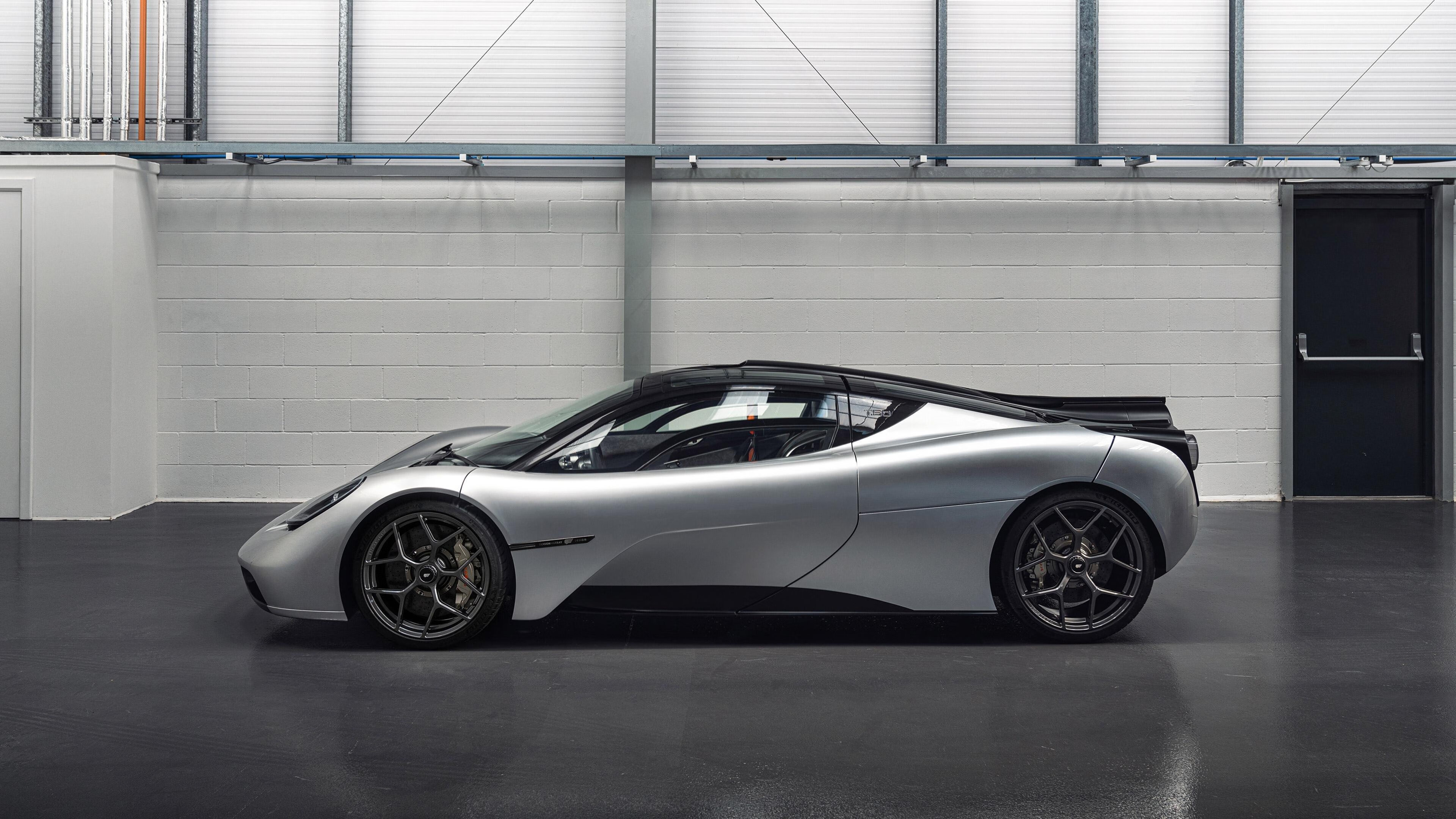 布克化身铁闸锁死辽宁,凯尔特人加时鏖战显韧性