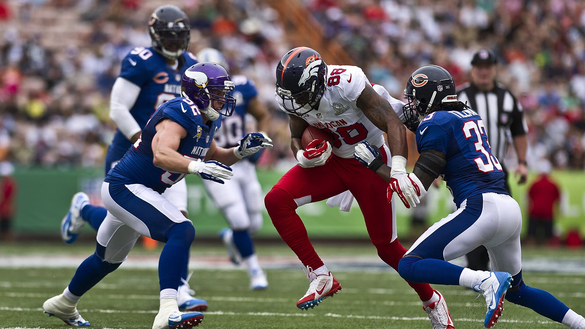 英超争冠焦点战,AC米兰冲垮拜仁,一场跨越联赛的足球叙事